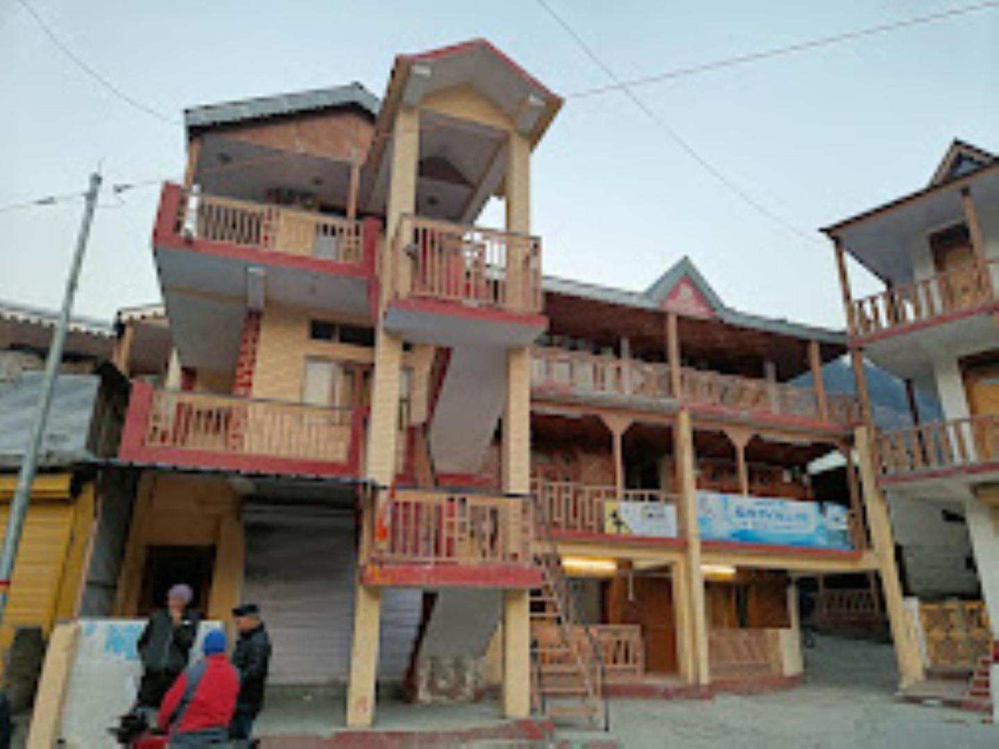 Hotel Renu Paradise , Ayodhya Extérieur photo