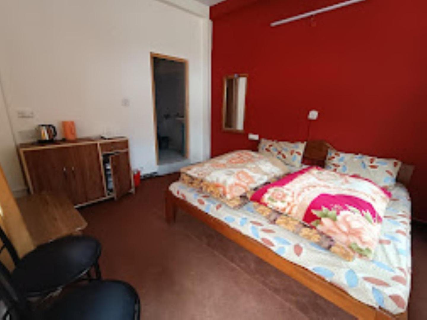 Hotel Renu Paradise , Ayodhya Extérieur photo