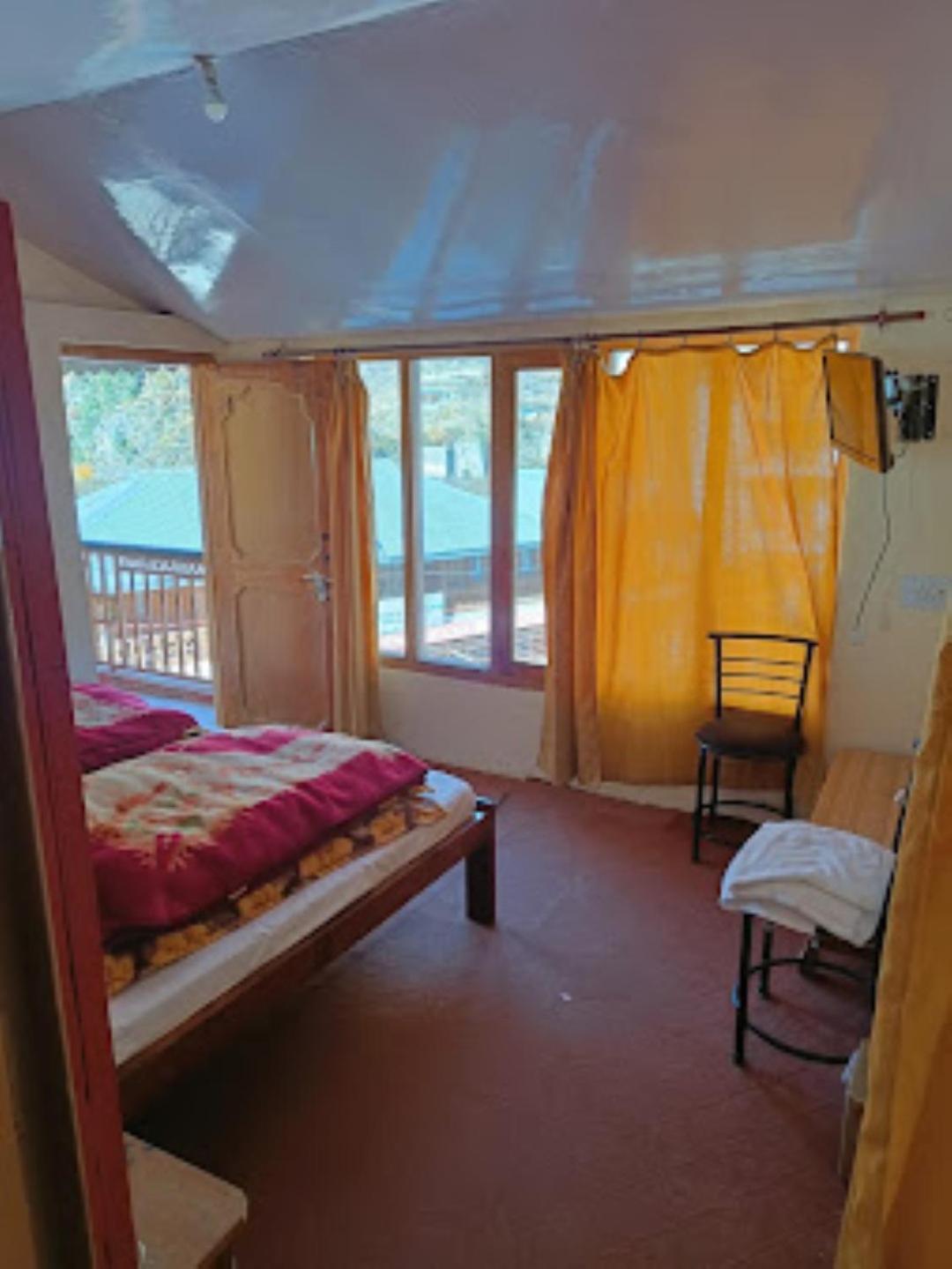 Hotel Renu Paradise , Ayodhya Extérieur photo
